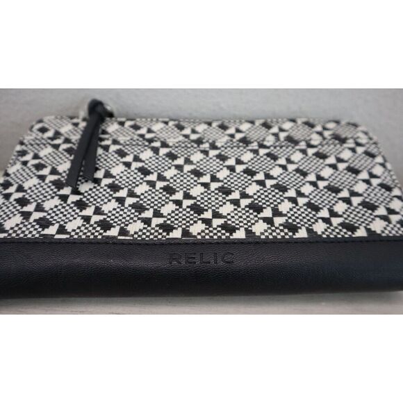 Relic Women's Black/White Checkered Print 1/2 Zip Wallet - Picture 3 of 11